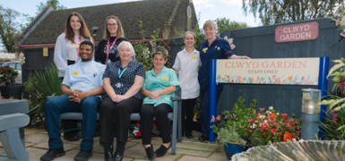 Powys Clwyd Ward Gardens Lof WEB