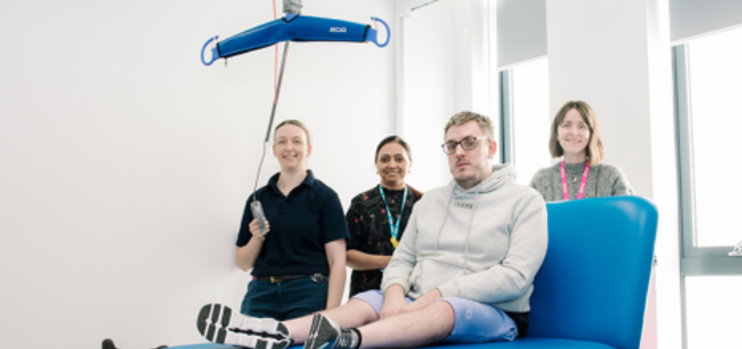 Neuromuscular Couch Hoist Lof WEB