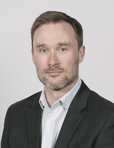 Dr James Neil Photo